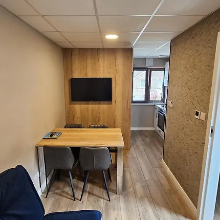 Cosy Hideaway Апартаменты